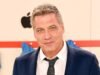 Percy Jackson escala Holt McCallany para interpretar Atlas na 3ª temporada