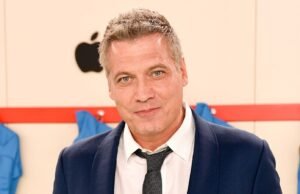 Percy Jackson escala Holt McCallany para interpretar Atlas na 3ª temporada