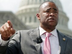 O deputado Mark Vesey anunciou que concorrerá a juiz do condado de Tarrant