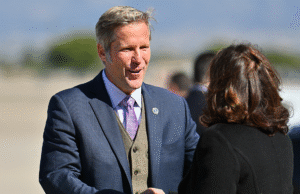 Desafiante do prefeito Keller para prefeito de Albuquerque contra o ex-xerife White