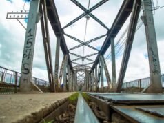 A ponte metálica entre Teresina (PI) e Timão (MA) está temporariamente fechada nesta terça-feira (23).