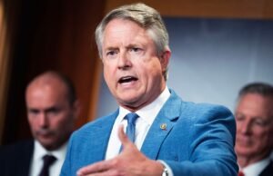 Os republicanos enfrentam um prazo de quinta-feira enquanto Marshall apresenta o plano híbrido Obamacare