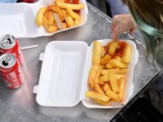 Enormes multas comerciais visam recipientes de alimentos descartáveis baratos da Ásia