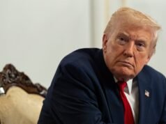 13 republicanos juntam-se aos democratas para avançar projeto de lei que anula o mandato sindical de Trump