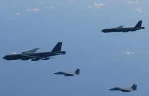 Exercícios de bombardeiros dos EUA combatem patrulhas da força aérea russa e chinesa