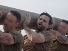 JD Vance treina com Navy SEALs em intensas sessões de treino de 90 minutos