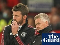 Michael Carrick emergiu como um forte candidato para se tornar o técnico interino do Manchester United. xícara