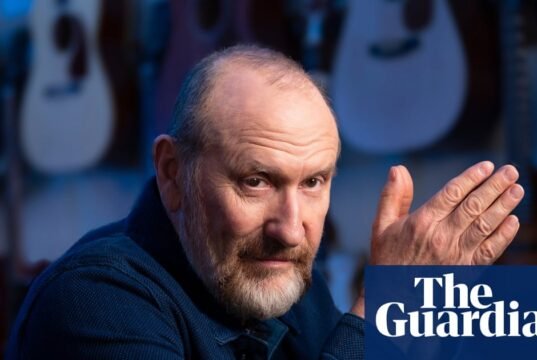 Colin Hay ‘rejeita veementemente’ o uso de March Down Under para comícios australianos de música australiana
