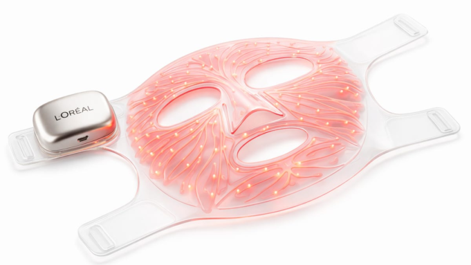 1768056489_loreal-led-face-mask-cloreal-groupe-png.png
