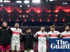 Super Stuttgart vence o Leverkusen com o atacante empatando na Bundesliga