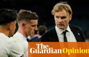 Os All Blacks de Razor não tinham vantagem, mas demitir Robertson não garante um renascimento. Seleção neozelandesa de rugby