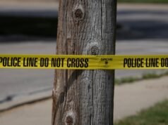 Suspeito acusado de matar mulher por tráfico de drogas do marido em unidade de armazenamento do Texas, diz a polícia