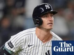 Cody Bellinger permanece no New York Yankees em um contrato de cinco anos no valor de US$ 162,5 milhões. Ianques de Nova York
