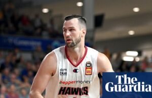 ‘Há um lugar para nós agora’: o ex-astro do basquete AJ Ogilvie se apresenta como basquete gay