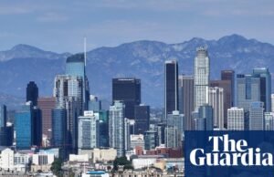 A análise concluiu que metade das 100 maiores cidades do mundo estão em áreas de elevada pressão hídrica. Água