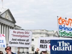 O que mais pode ser feito para forçar o DoJ de Trump a divulgar todos os arquivos de Epstein? Especialistas jurídicos estão considerando isso. Jeffrey Epstein
