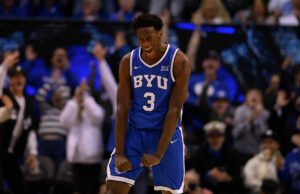 A estrela da BYU, AJ DiBantsa, torna-se um dos três calouros a marcar um jogo de 40 pontos em um único dia