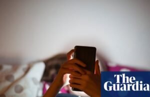 Os limites de tempo de tela para crianças não são mais suficientes, segundo novo relatório dos EUA