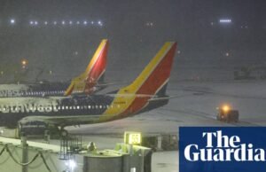 A tempestade nos EUA corta a energia de centenas de milhares de residências e voos aéreos. clima nos EUA