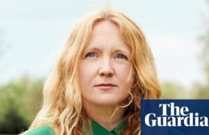 Crítica do audiolivro The Virgin, de Holly McNish – Poesia destruidora de mitos sobre pureza e sexo | Poema