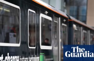 O primeiro trem de bateria de carregamento rápido do Reino Unido está programado para funcionar neste fim de semana. indústria ferroviária