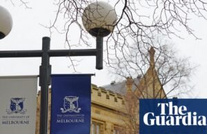 Professor que alegou que ativistas ‘negros’ estavam levando a faculdade de direito à ‘destruição’ para deixar a Universidade de Melbourne Universidade Australiana