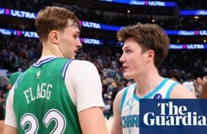 A explosão de 49 pontos de Cooper Flagg bate recorde adolescente da NBA na derrota de Cooper Flag em Dallas