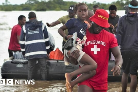 ‘O pior de que há memória’, dizem socorristas da subida das águas