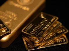 O ouro despenca à medida que aumentam as apostas para um presidente do Fed mais agressivo. Ainda definido como o melhor mês desde 1980