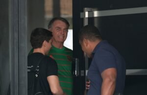 Ao enviar Bolsonaro à Papudinha, Moraes citou a ‘absoluta falta de veracidade nas denúncias’ da defesa