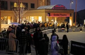 Natalie Portman, Seth Rogen e Jenna Ortega chegam para a estreia do Festival de Cinema de Sundance