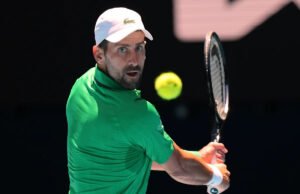 Aberto da Austrália: Novak Djokovic pede desculpas depois de quase acertar a bola na garota