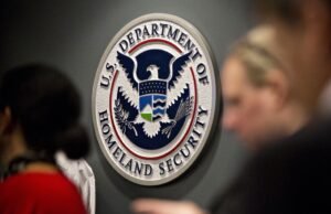 O projeto de financiamento do DHS enfrenta novos obstáculos no Senado depois que outro homem foi morto em Minneapolis