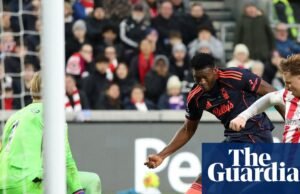 Igor Jesus e Awoniyi afundam Brentford para afastar Forest do perigo de rebaixamento. Primeira Liga