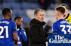 O Leicester City demitiu Marty Cifuentes depois de cair para o 14º lugar no campeonato. cidade de leicester