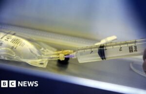 Uma enfermeira alemã presa por assassinato pode enfrentar uma investigação sobre a morte de outras 100 pessoas