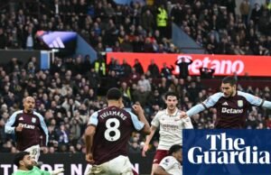 Vamos ouvir isso pelos personagens! Comemorando gols sem sentido no futebol