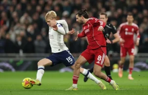 Frank lamenta a maldição das lesões do Tottenham quando Bergvall se junta aos ausentes