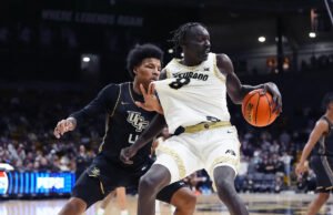 Buffs perdem o quinto jogo consecutivo da conferência para a UCF