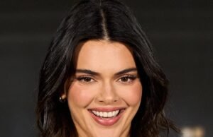 Kendall Jenner mostra sua bunda nua em uma sexy armadilha de sede