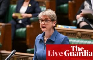 A Grã-Bretanha não se juntará ao ‘conselho de paz’ de Trump por enquanto, disse Yvette Cooper, citando o convite de Putin – UK Politics Live | Política