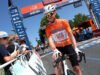 Jay Wynne, da Austrália, vence o Tour Down Under, apesar da queda do canguru que o forçou a trocar de bicicleta