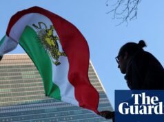 ‘Emocionalmente devastador’: iranianos nos EUA sobre a repressão mortal dos protestos do regime no Irã