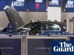 Seis feridos em acidente de carro dentro do aeroporto de Detroit