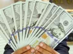 O dólar americano se fortaleceu depois que Trump removeu as tarifas sobre a Europa. Qual é a condição da rupia?