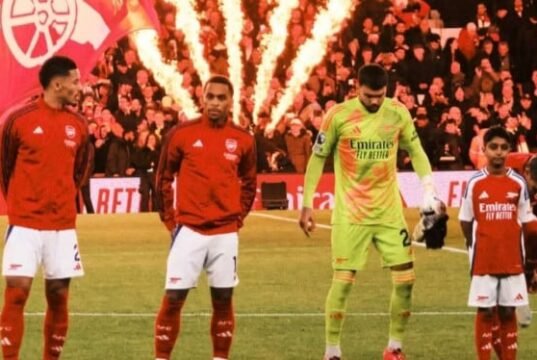 Arsenal x Manchester United está em andamento! Em qual TV isso está passando?