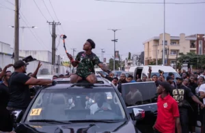 YouTuber IShowSpeed atinge 50 milhões de assinantes na Nigéria em turnê pela África