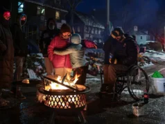 ‘É hora de começar a fazer alguma coisa.’ Apesar do risco de violência, os mineiros enfrentam o ICE