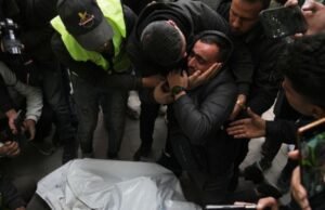 Forças israelenses matam crianças e jornalistas palestinos no dia mais mortal em Gaza desde o cessar-fogo