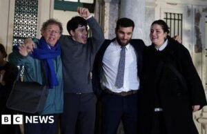 Trabalhadores humanitários foram libertados de acusações de tráfico de seres humanos